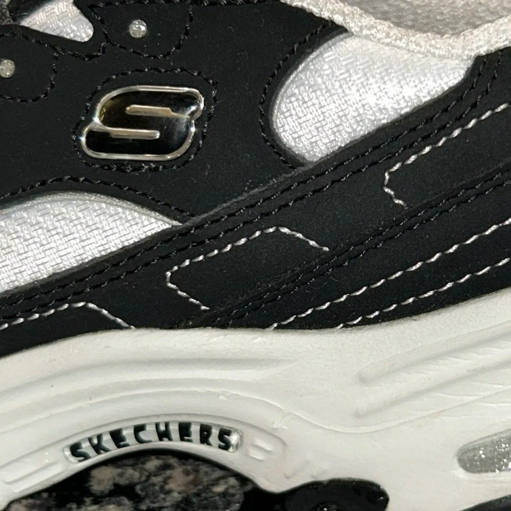 Skechers Sport Women's D'Lites Biggest Fan Memory Foam Sneaker Black/White - Picture 9 of 9